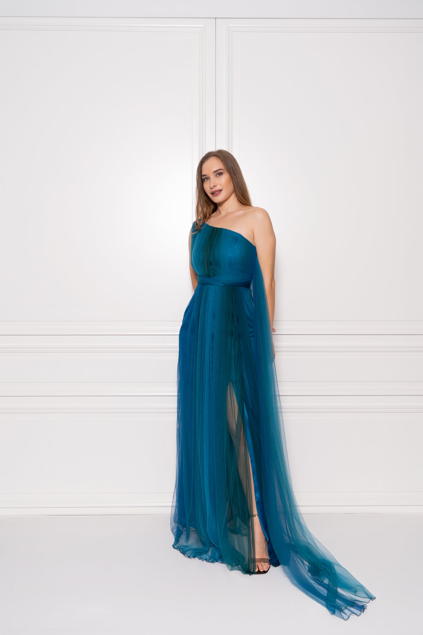 Gradient Turquoise One-Shoulder Tulle Maxi Dress